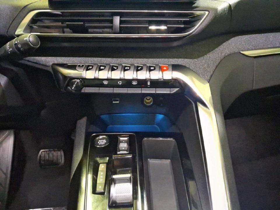 Peugeot 3008 Hybrid 225 e-EAT8 Allure Pack