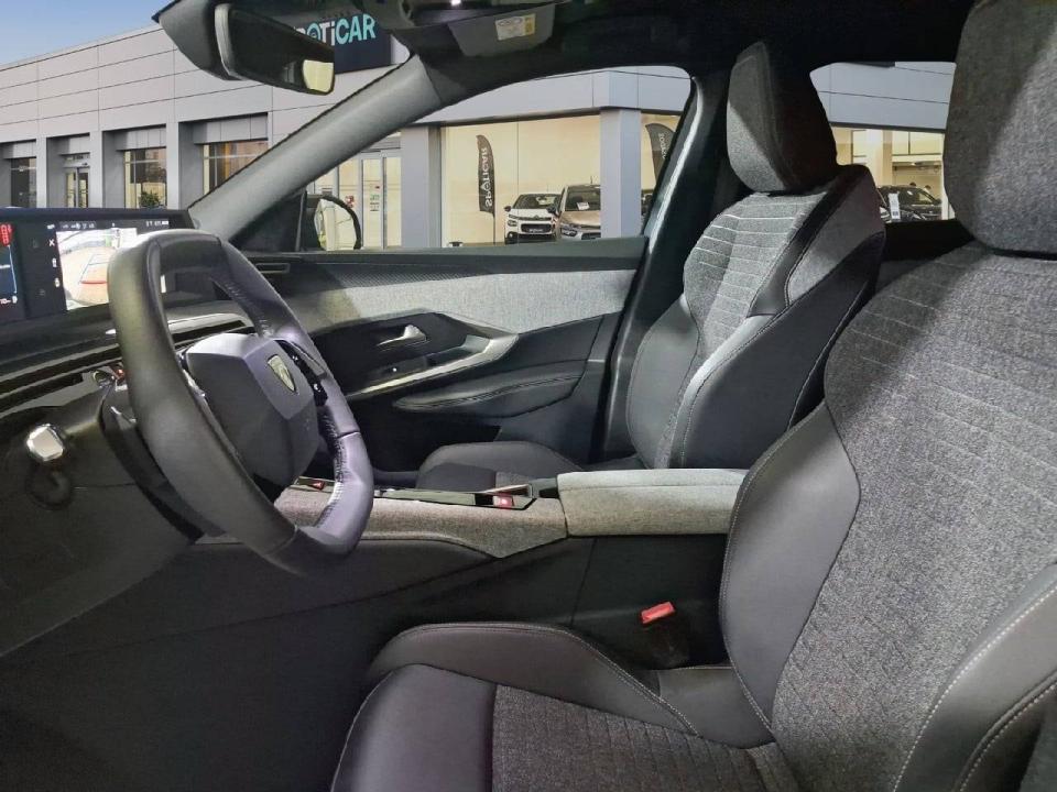 Peugeot 5008 Hybrid 1.2 107KW Allure eDCS6
