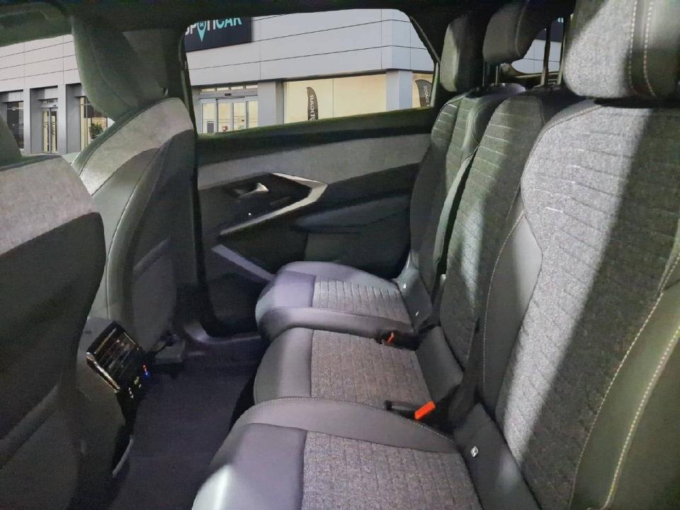Peugeot 5008 Hybrid 1.2 107KW Allure eDCS6