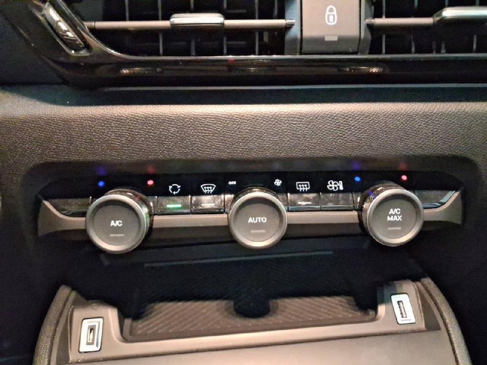 Citroen C4 Hybrid 145 ë-DCS6 Plus