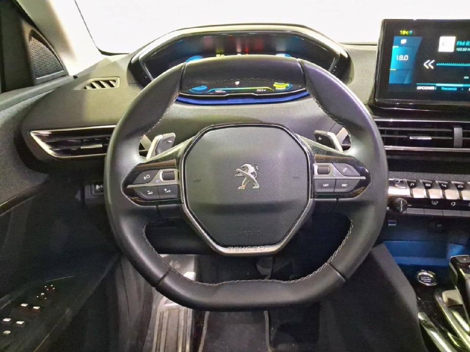 Peugeot 3008 Hybrid 300 e-EAT8 Roadtrip
