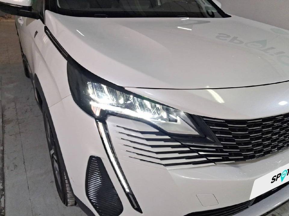 Peugeot 3008 Hybrid 300 e-EAT8 Roadtrip