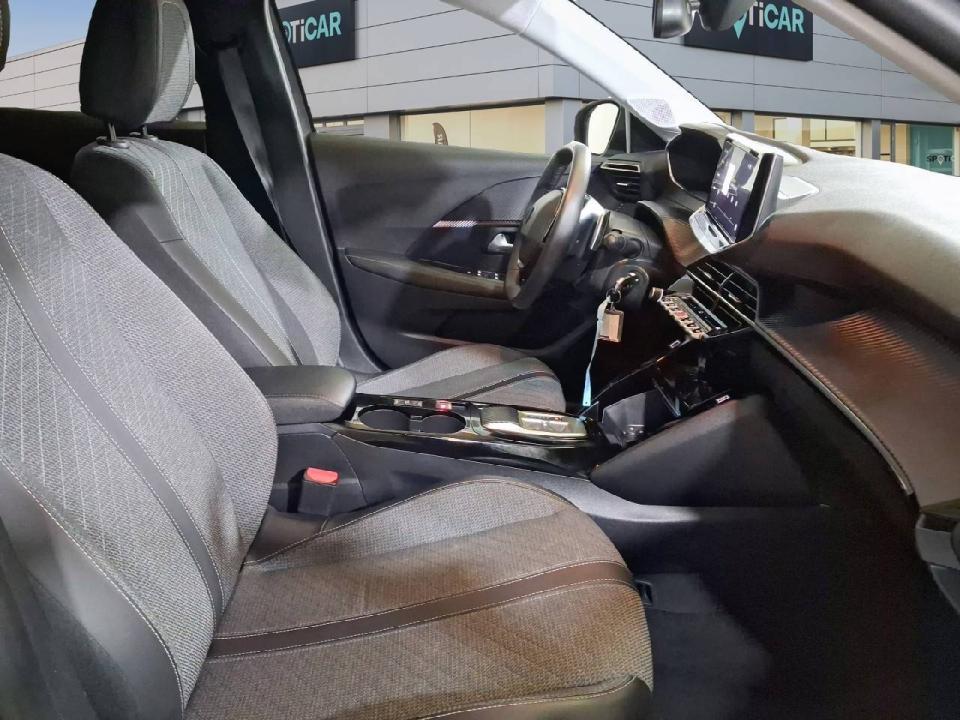 Peugeot 208 Allure HYBRID 110 eDCS6