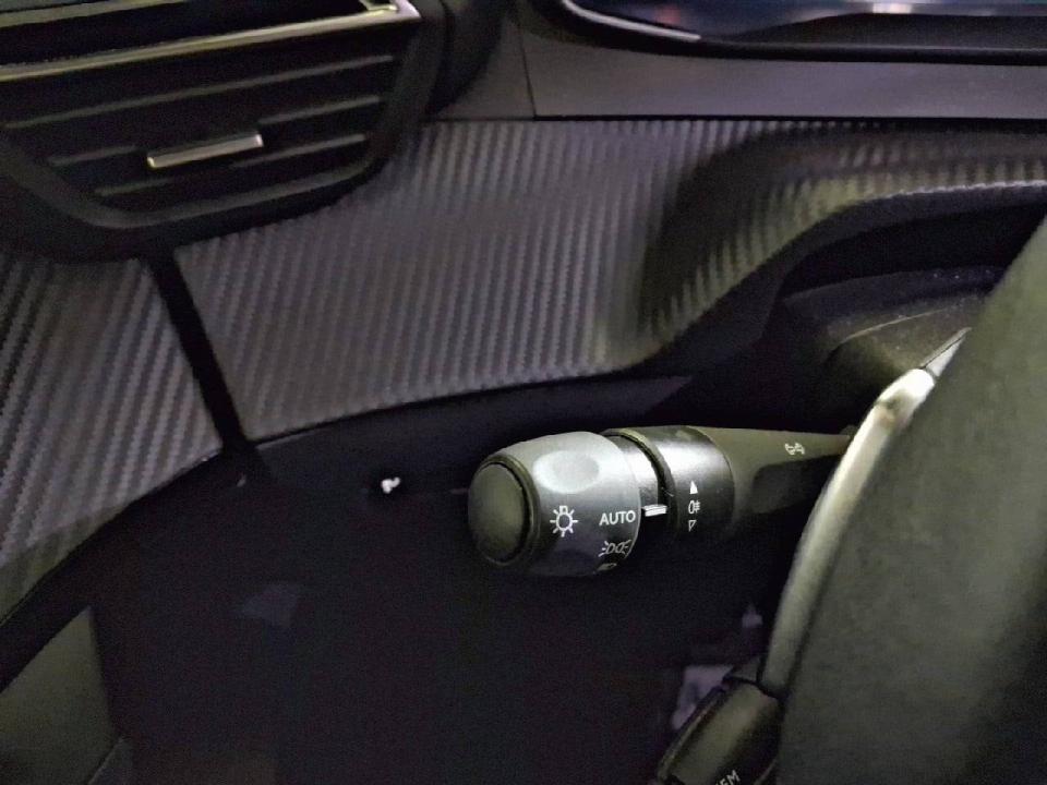 Peugeot 2008 N2008 Allure Hybrid 145 eDCS6