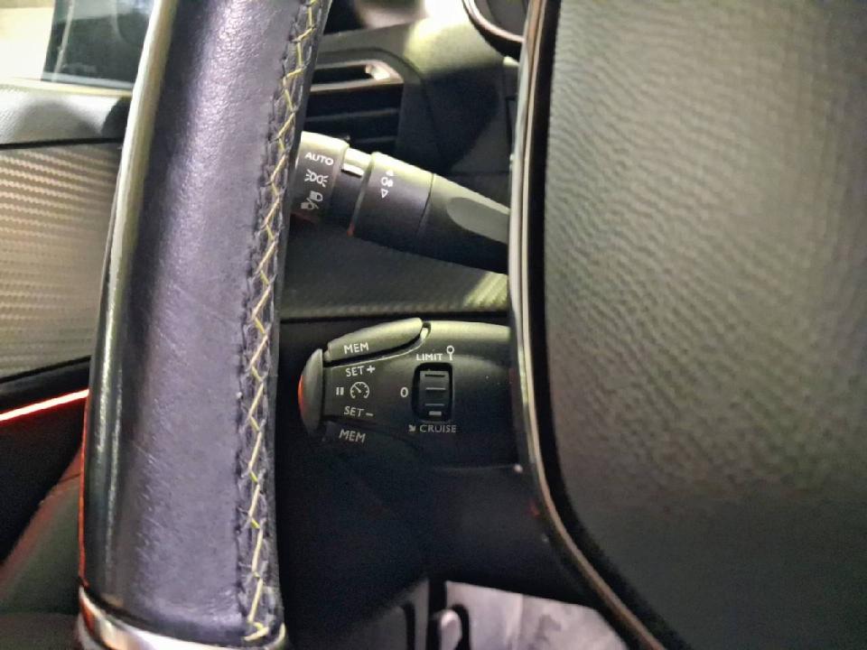 Peugeot 208 PureTech 73kW (100CV) GT
