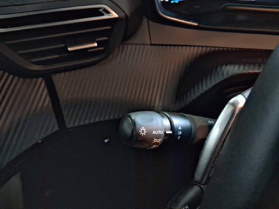 Peugeot 2008 N2008 Style Hybrid 145 eDCS6