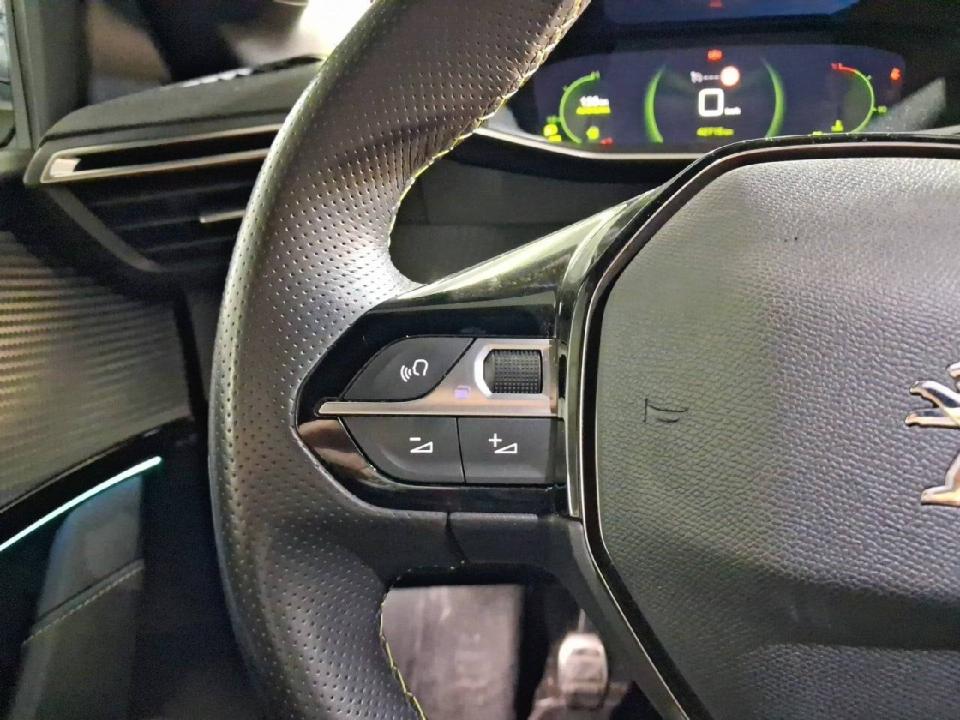 Peugeot 208 BlueHDi 73kW (100CV) GT