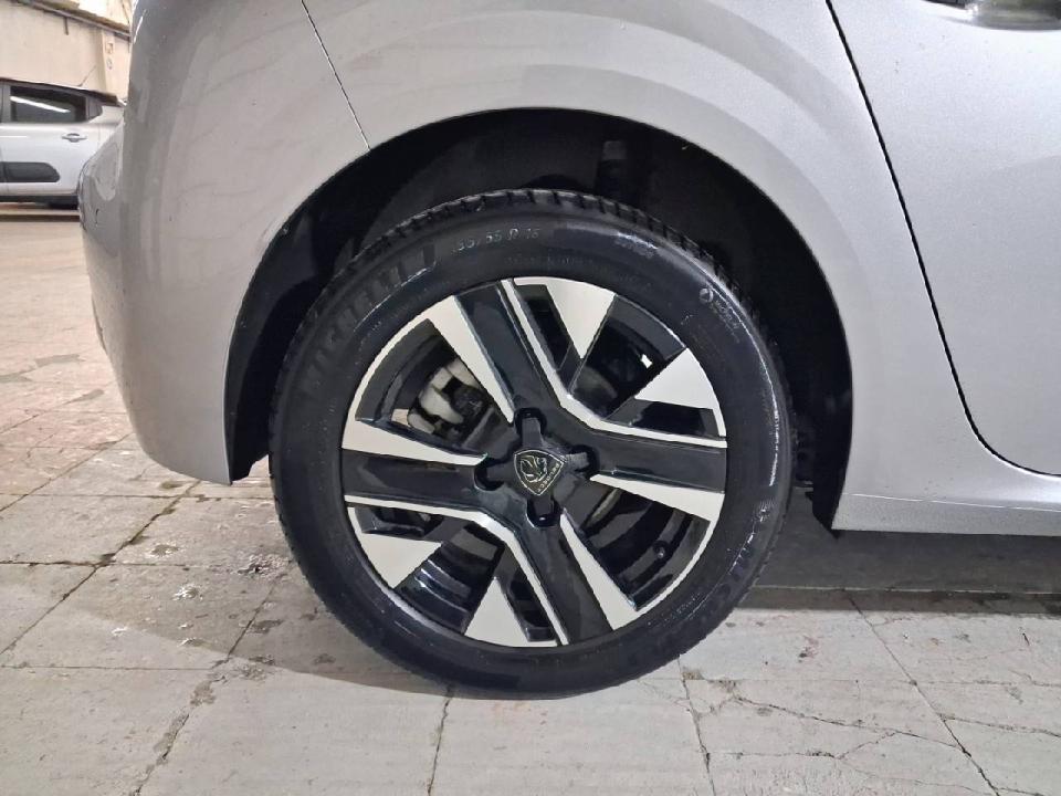 Peugeot 208 Allure HYBRID 100 eDCS6