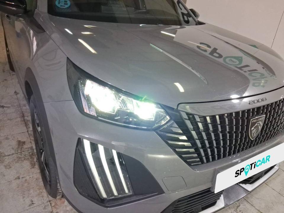 Peugeot 2008 Allure Gasolina 100 S&S 6 Vel. MAN