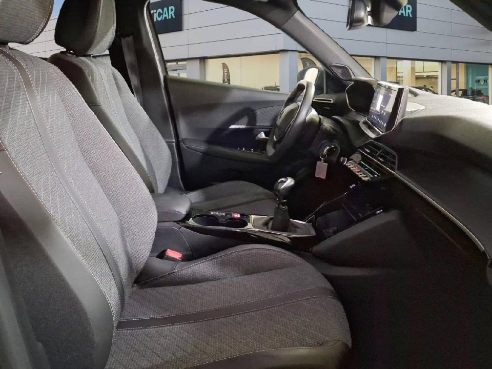 Peugeot 2008 Allure Gasolina 100 S&S 6 Vel. MAN