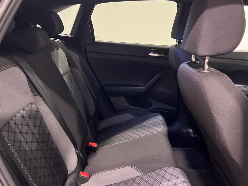 imagen swiper vehículo 6