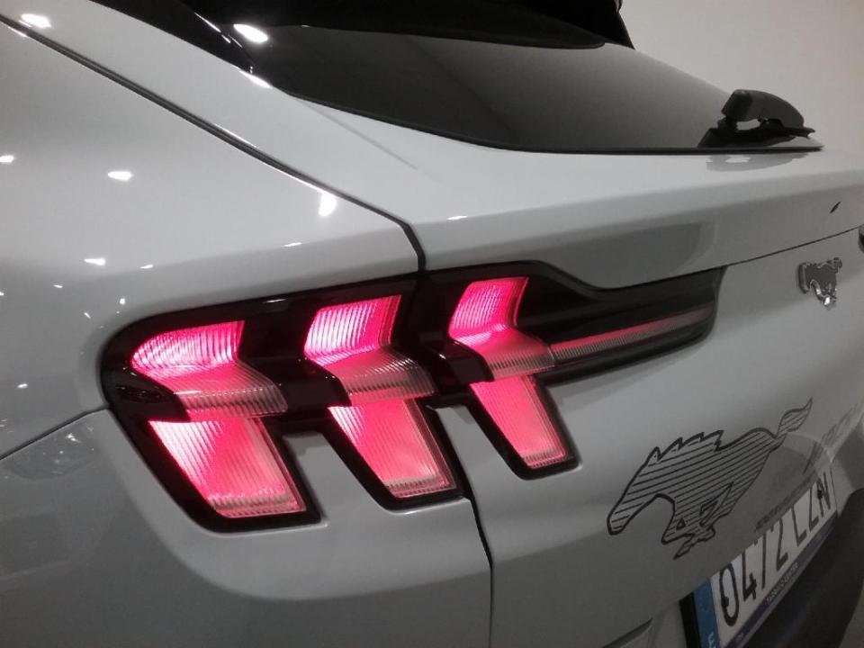 imagen swiper vehículo 32