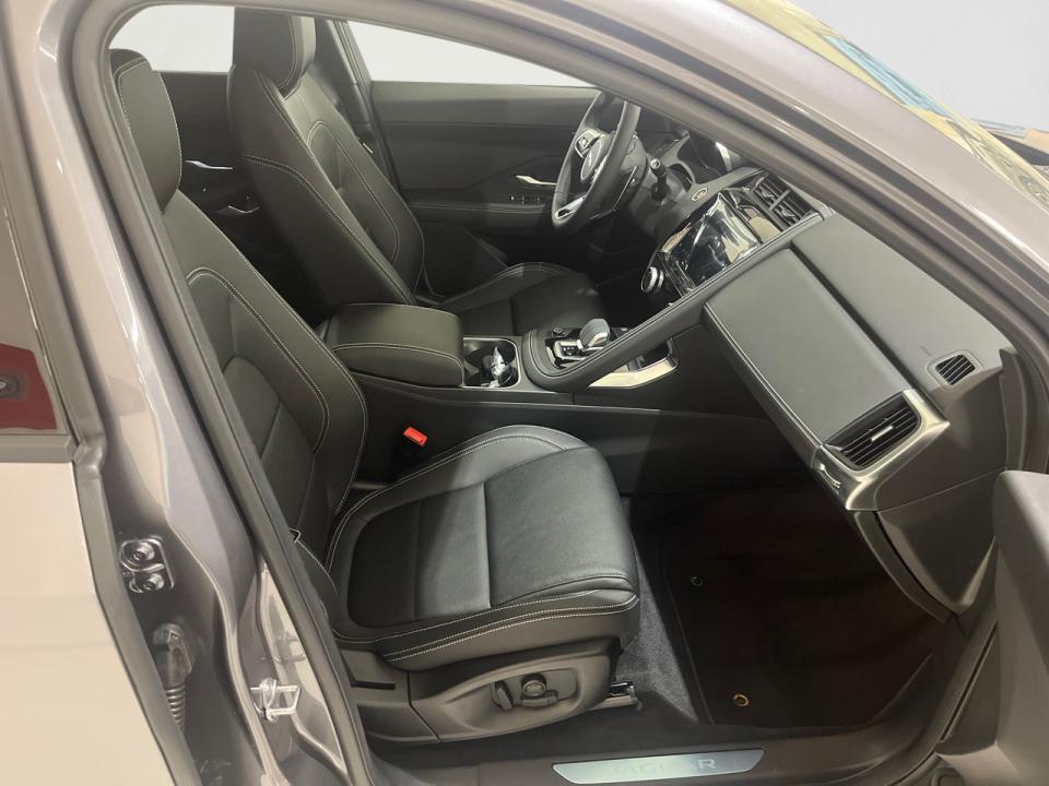 imagen swiper vehículo 9