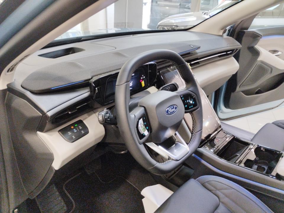 imagen swiper vehículo 18