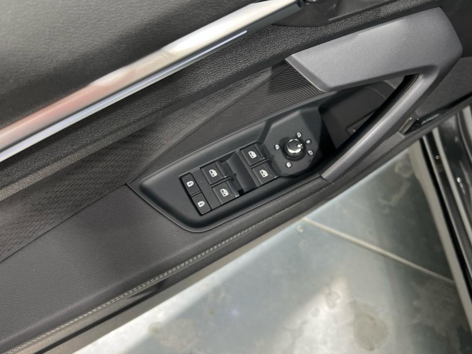 imagen swiper vehículo 19