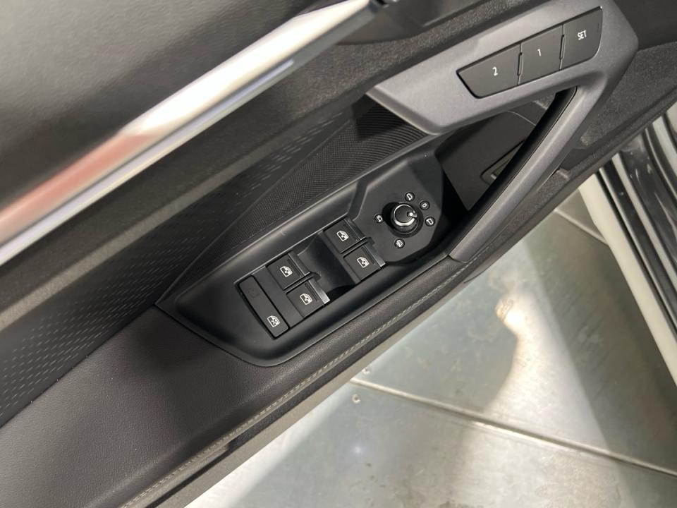 imagen swiper vehículo 16