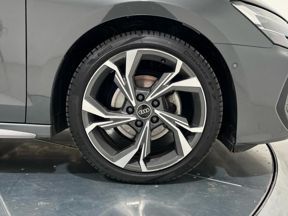 imagen swiper vehículo 18