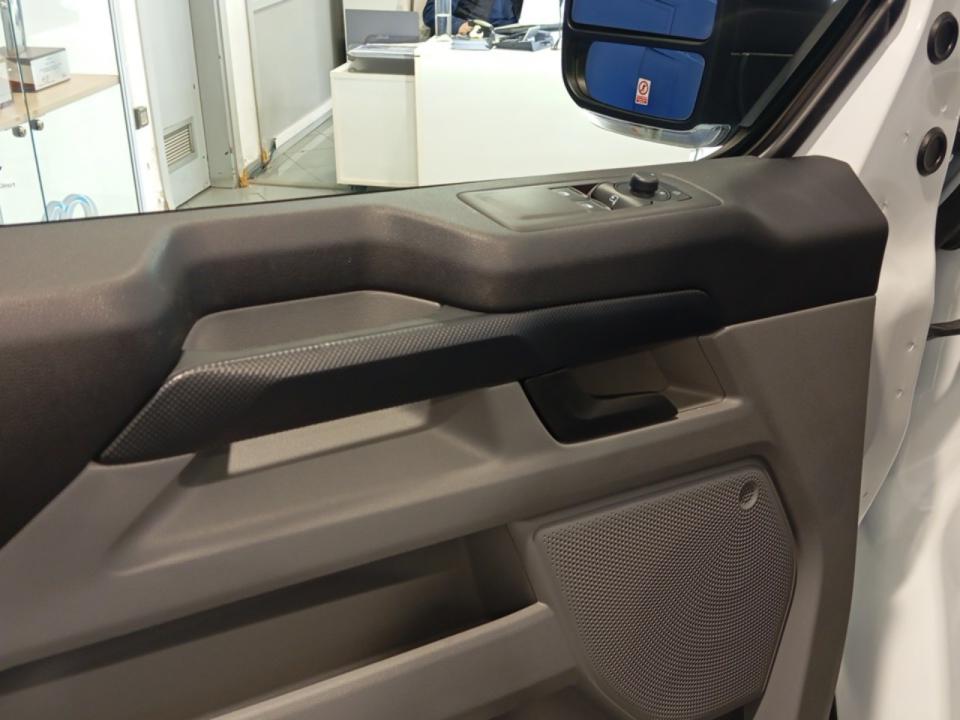 imagen swiper vehículo 16