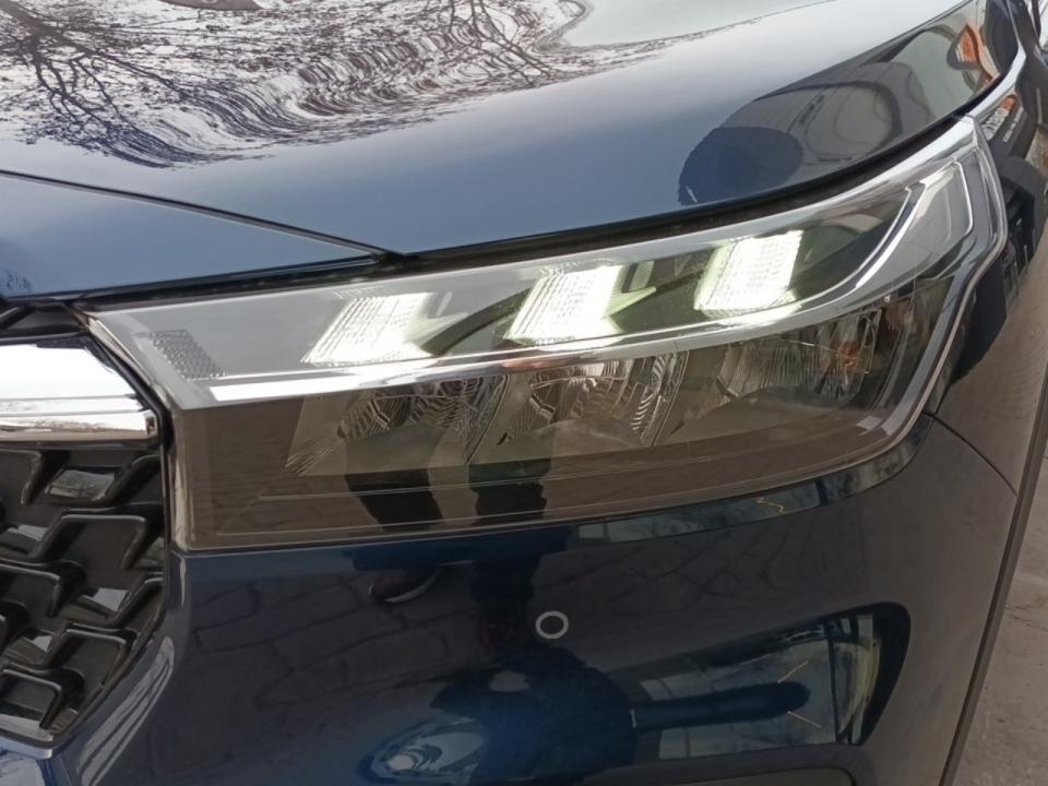 imagen swiper vehículo 24