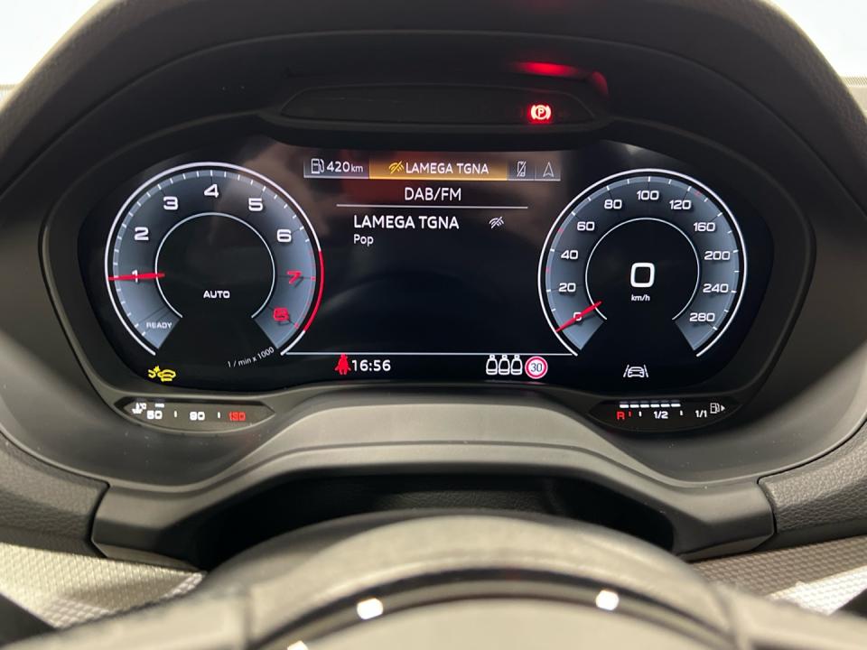 imagen swiper vehículo 15