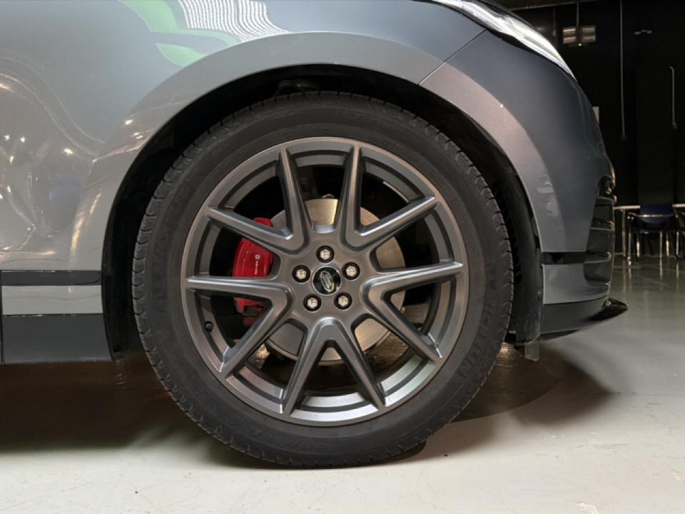 Land Rover Range Rover Velar 2.0 D200 DYNAMIC SE AUTO 4WD 204 5P