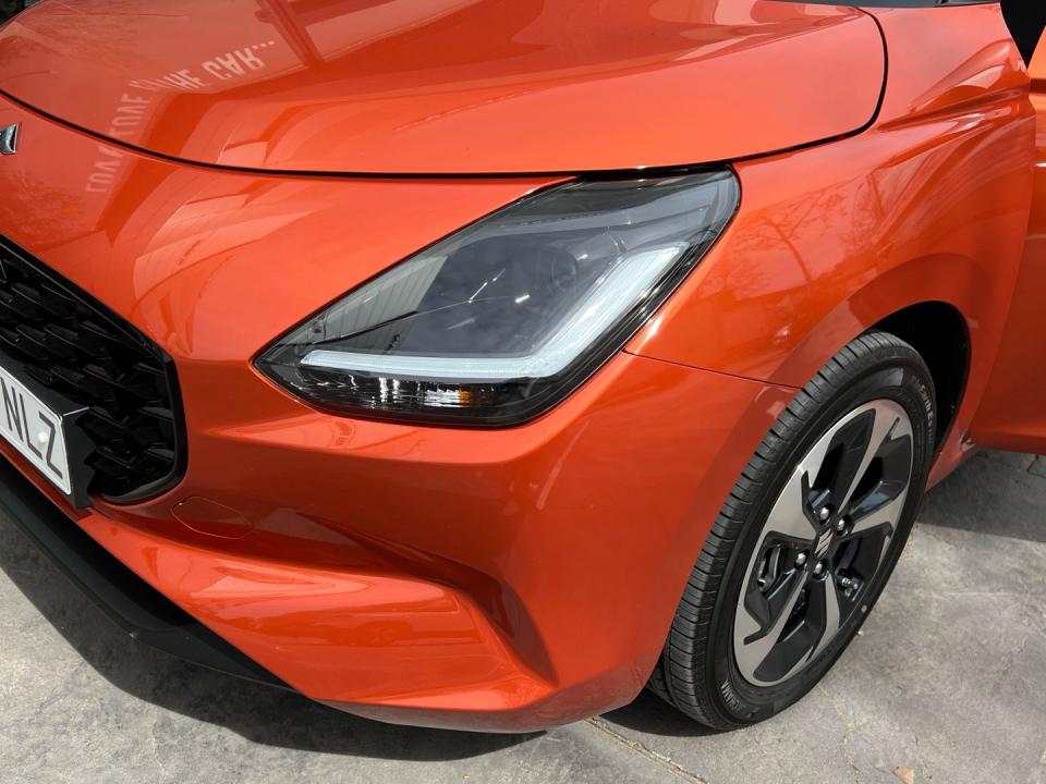 imagen swiper vehículo 16