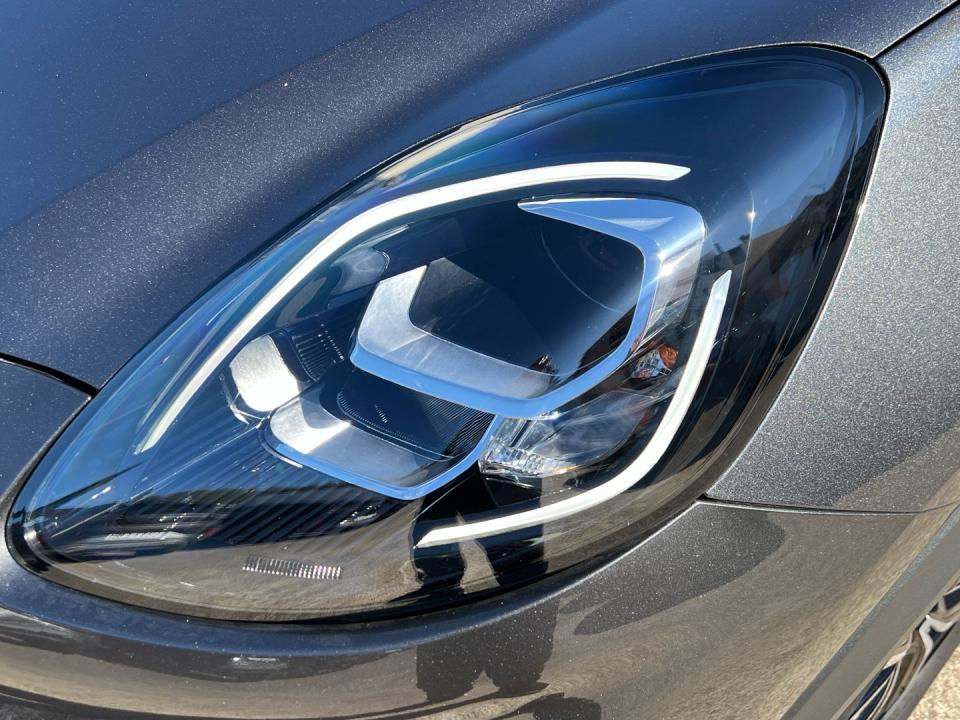 imagen swiper vehículo 16