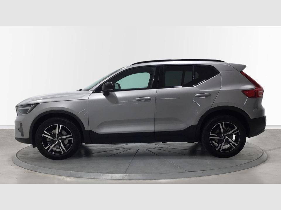 Volvo XC40 XC40 Plus, B3 Mild hybrid, Gasolina, Dark