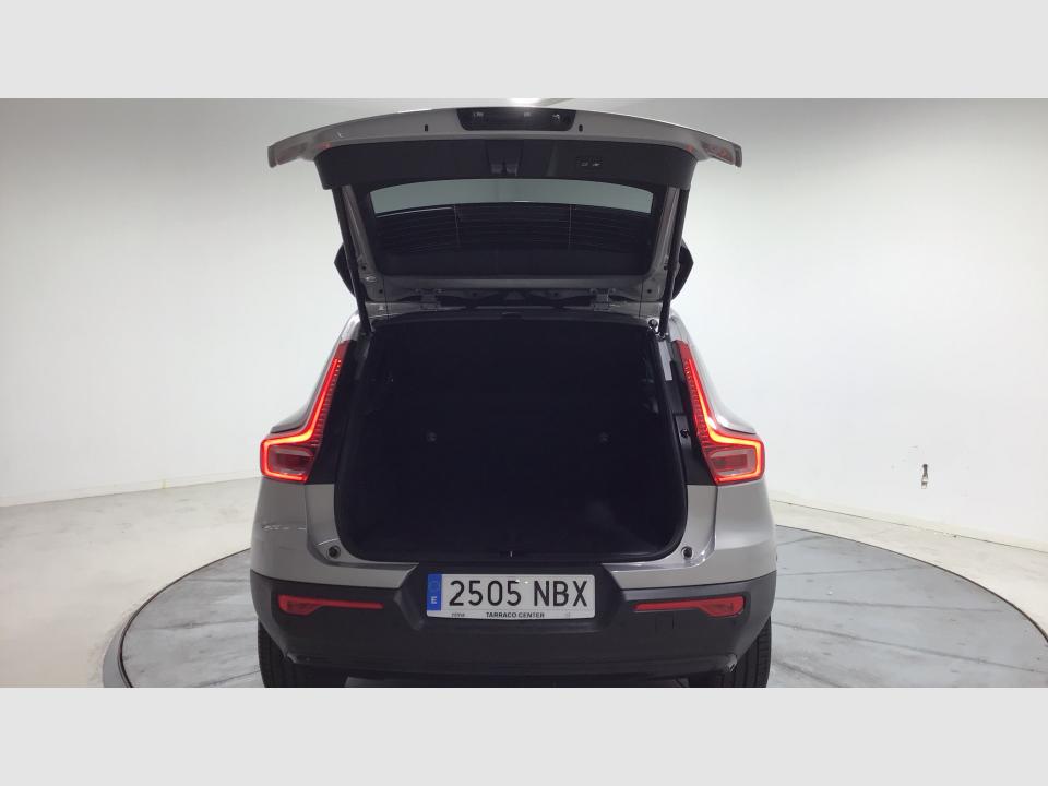 Volvo XC40 XC40 Plus, B3 Mild hybrid, Gasolina, Dark