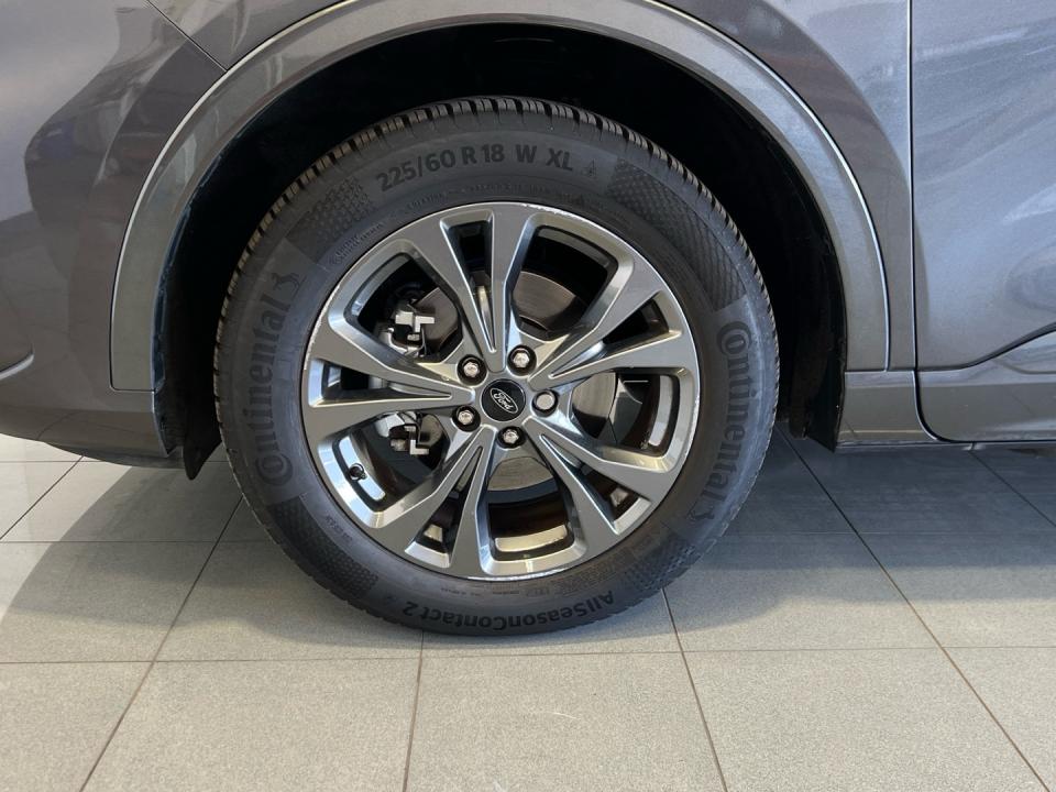 Ford Kuga 2.5 PHEV ST-LINE AUTO 225 5P