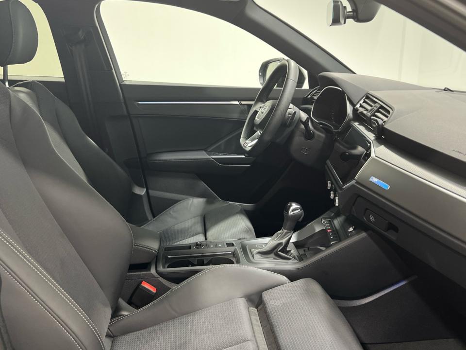 Audi Q3 Sportback 2.0 35 TDI S TRONIC BLACK LIMITED 150 5P