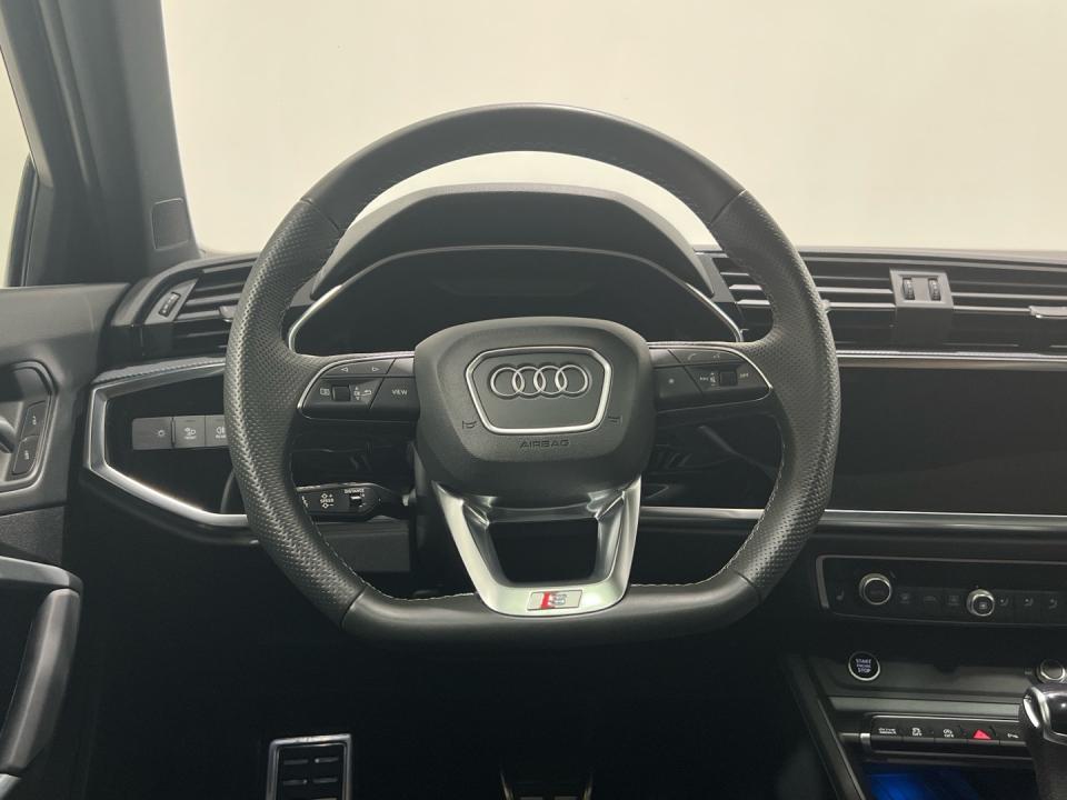Audi Q3 Sportback 2.0 35 TDI S TRONIC BLACK LIMITED 150 5P