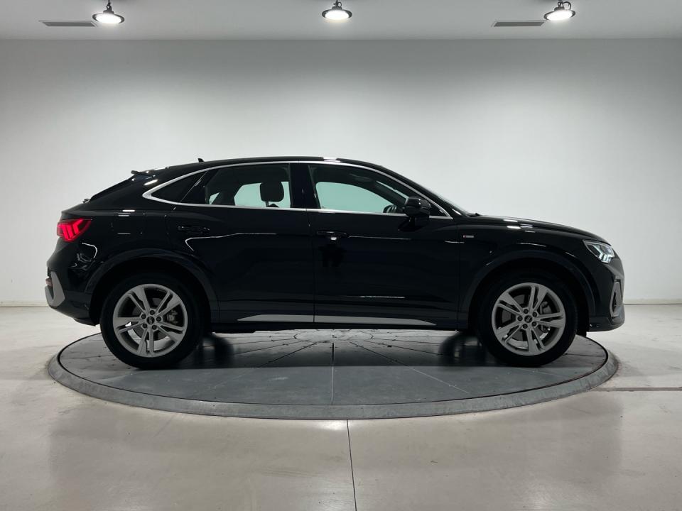 Audi Q3 Sportback 1.4 45 TFSI E S TRONIC S LINE 245 5P