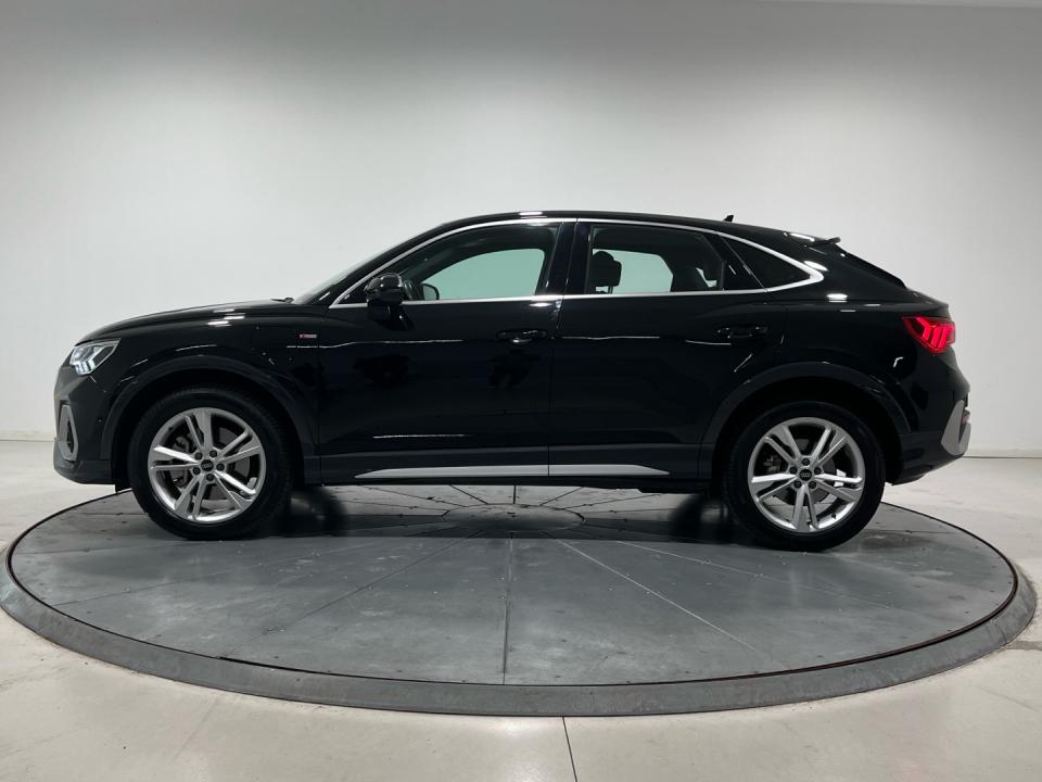 Audi Q3 Sportback 1.4 45 TFSI E S TRONIC S LINE 245 5P