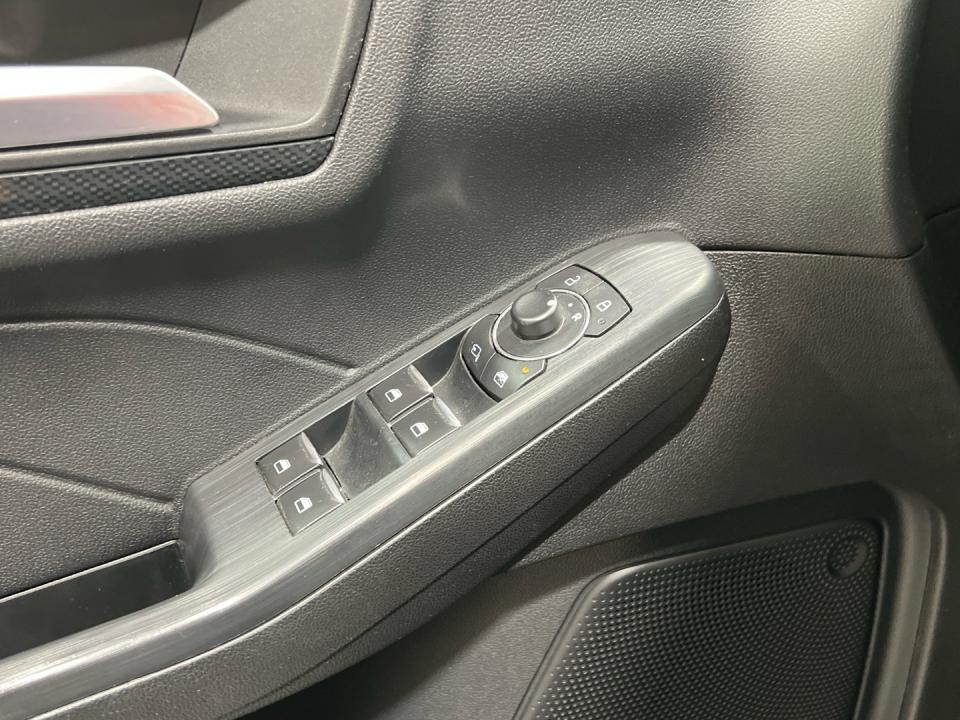 Ford Kuga 2.5 FHEV ST-LINE X AUTO 190 5P