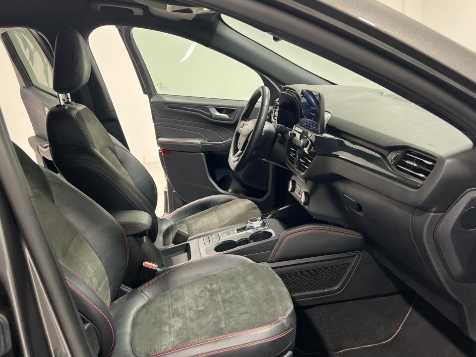 Ford Kuga 2.5 FHEV ST-LINE X AUTO 190 5P