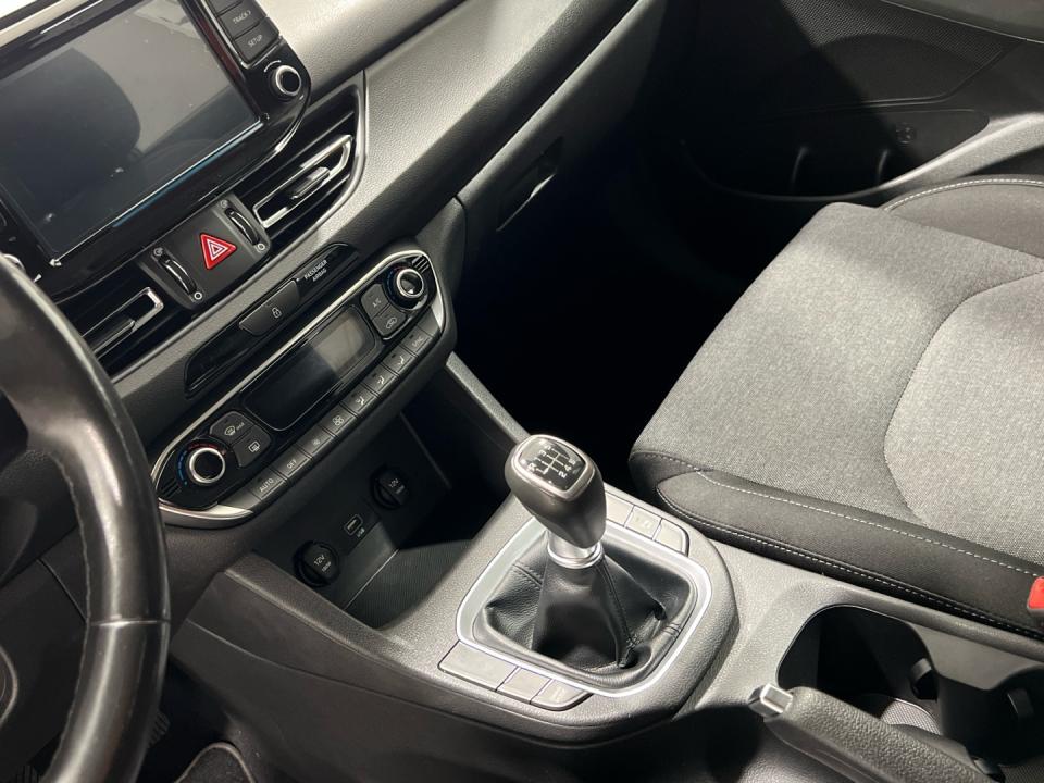 Hyundai i30 1.0 TGDI 48V KLASS 120 5P