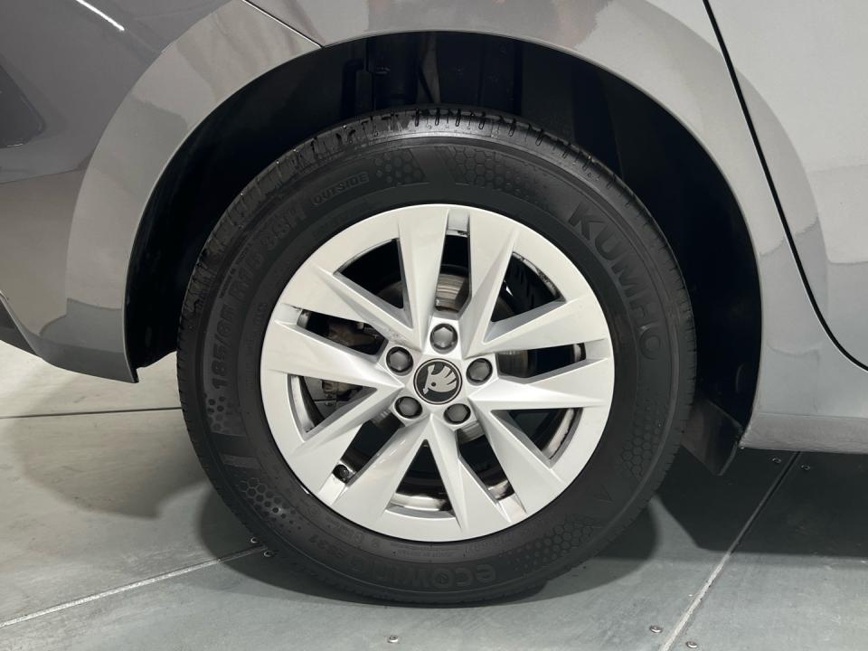 Skoda Fabia 1.0 MPI 59KW ESSENCE 80 5P