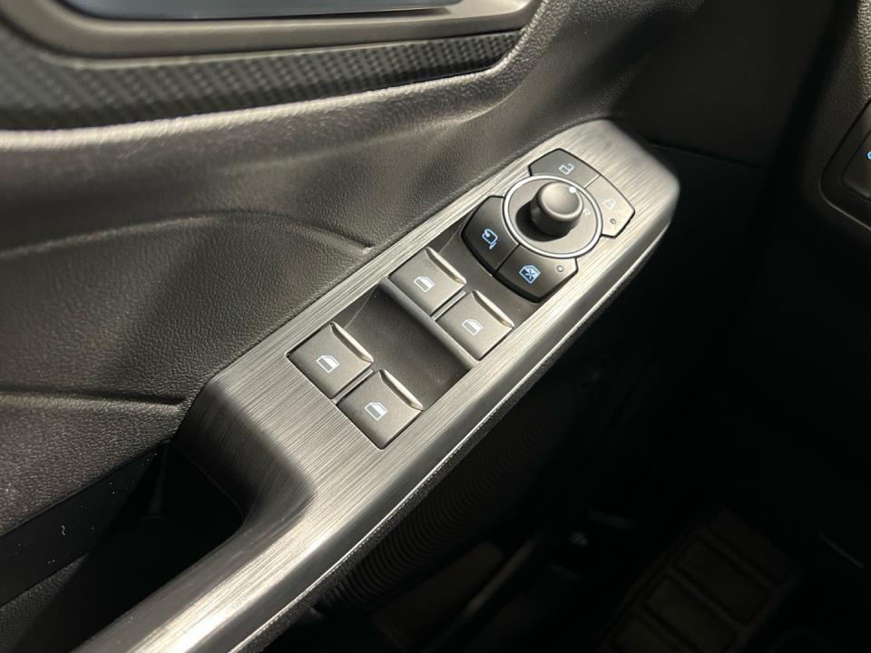 Ford Kuga 2.5 FHEV ST-LINE X AUTO 190 5P
