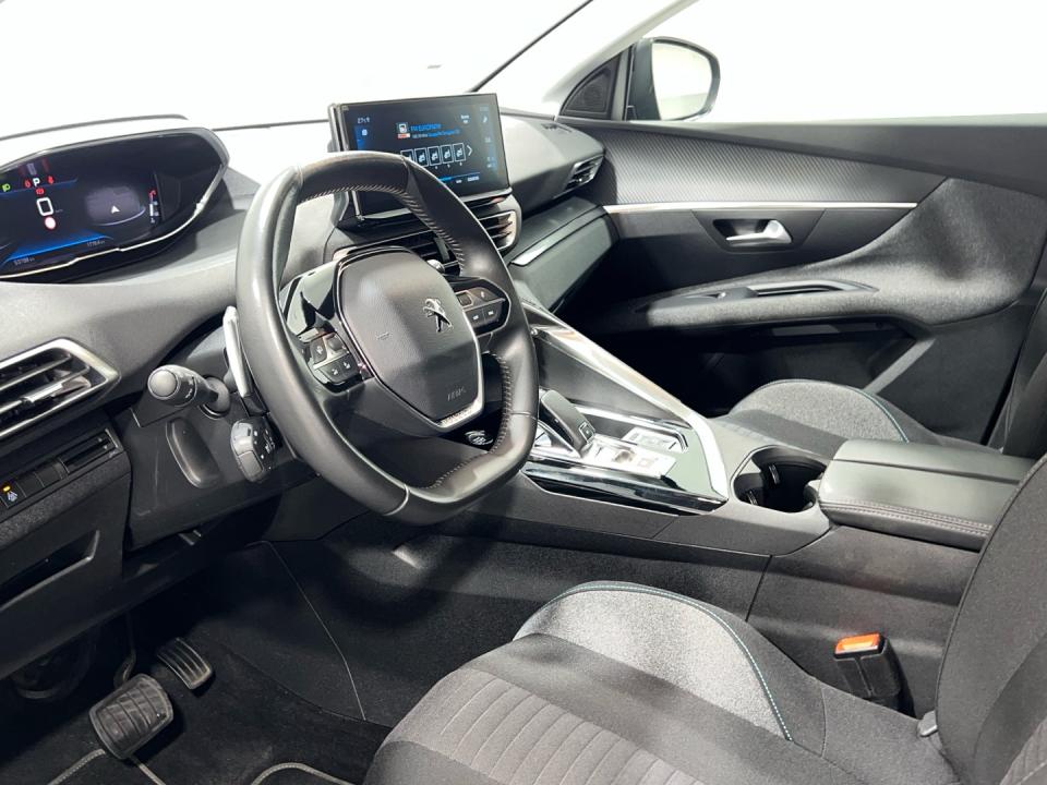Peugeot 3008 1.2 PURETECH 96KW S&S ALLURE AUTO 130 5P
