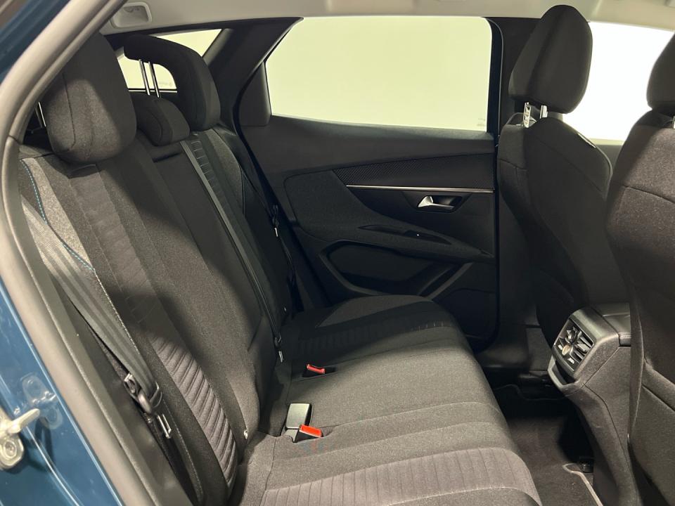 Peugeot 3008 1.2 PURETECH 96KW S&S ALLURE AUTO 130 5P