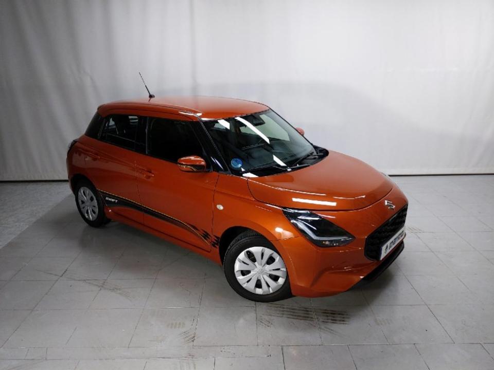 Suzuki Swift - foto 2