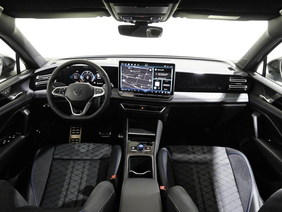 Volkswagen Tiguan - foto 4