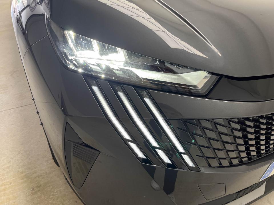 Peugeot 5008 Hybrid 1.2 100KW Allure eDCS6