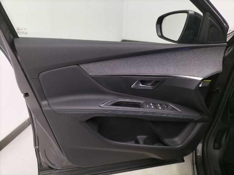Peugeot 3008 Plug-in Hybrid 225 e-EAT8 Allure Pack