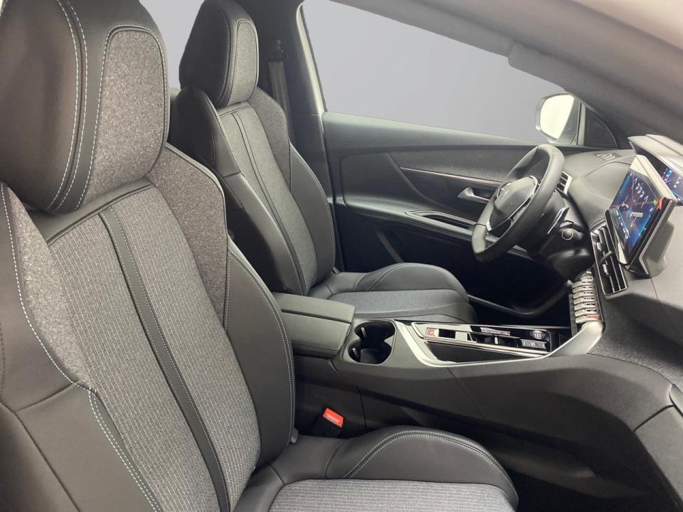Peugeot 3008 Plug-in Hybrid 225 e-EAT8 Allure Pack