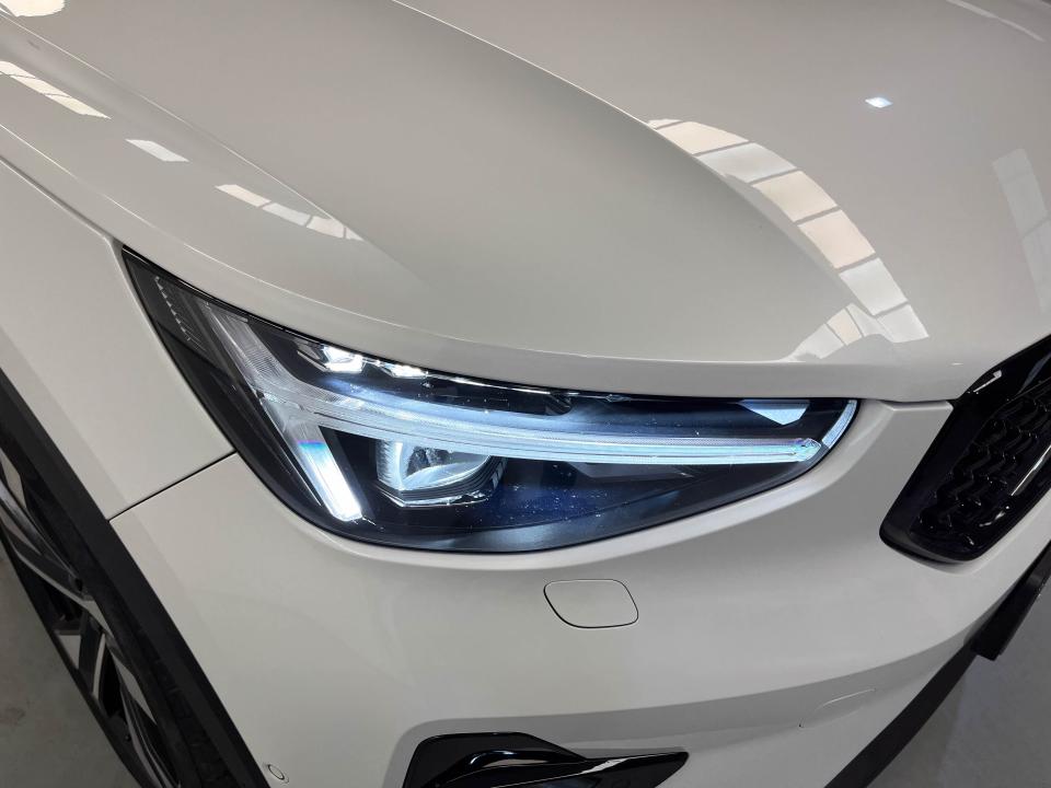 Volvo XC40 2.0 B4 G Ultimate Dark Auto