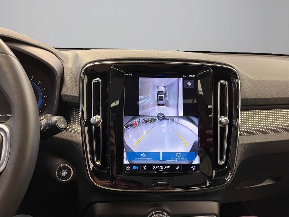 Volvo XC40 2.0 B4 G Ultimate Dark Auto