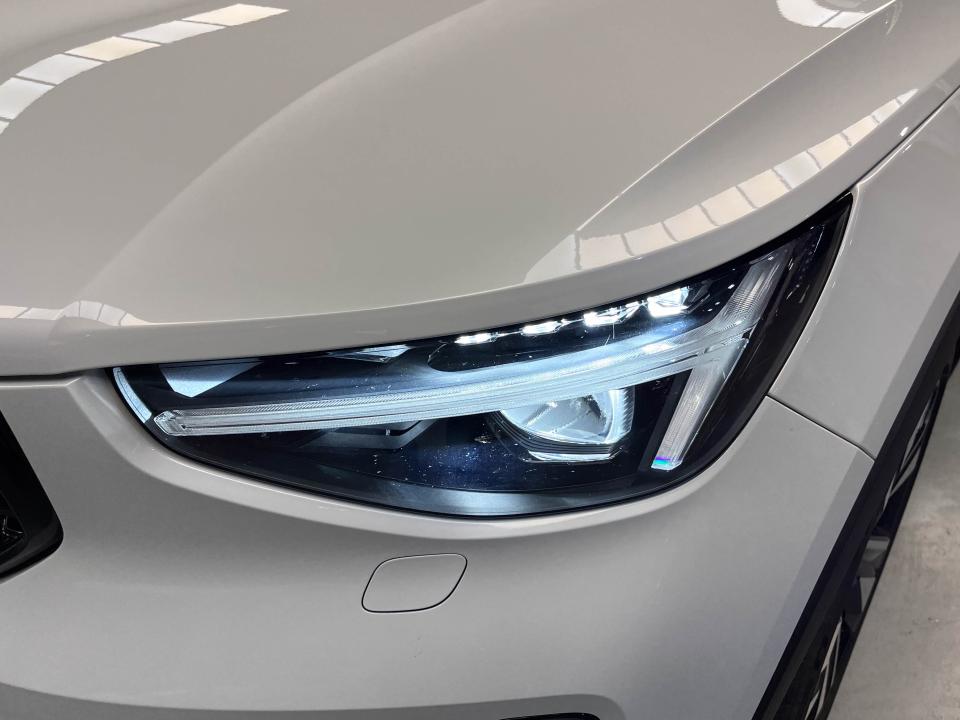 Volvo XC40 2.0 B4 G Ultimate Dark Auto