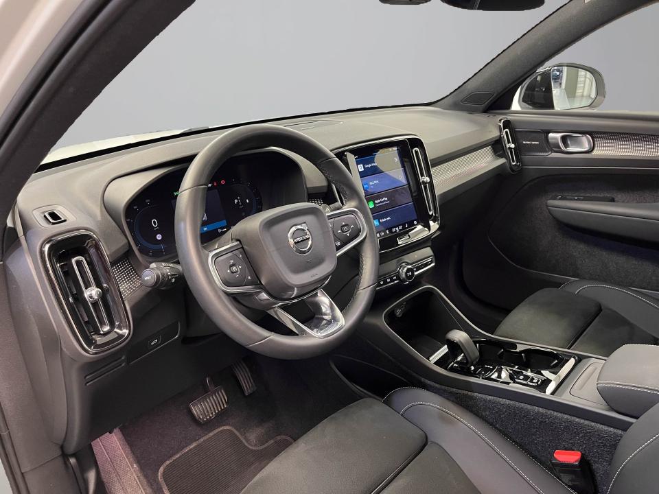 Volvo XC40 2.0 B4 G Ultimate Dark Auto